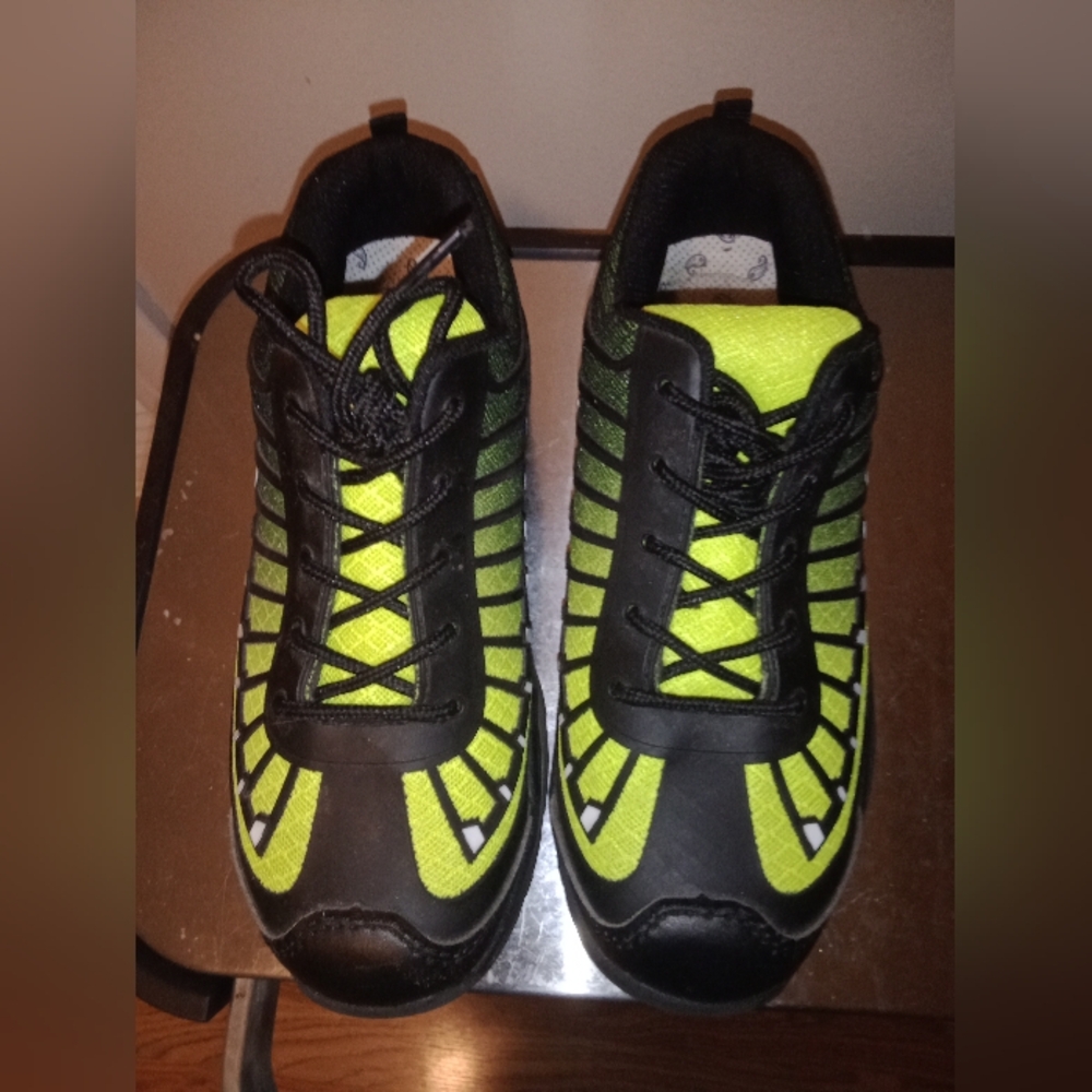 🫟2/$25🫟 Flex Tex 333 Composite Work  Sneakers  size 36(6-6.5)